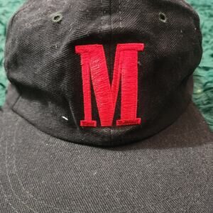 Vintage Marlboro Adventure Team Hat Black Red M Logo Vanguard Strapback Cap